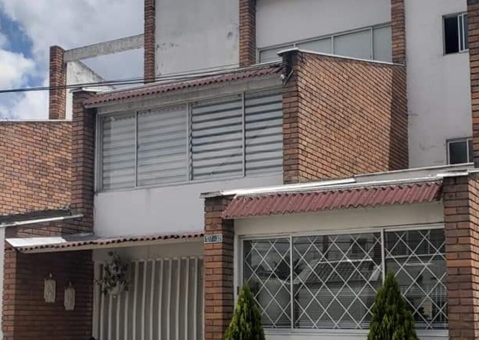 VENTA DE HERMOSA CASA EN EL BARRIO NIZA CV 00062