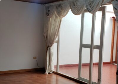 CV 00070 ESTUDIO