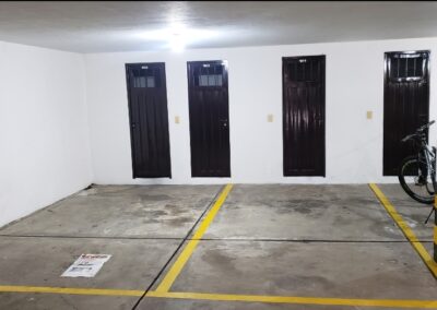 CV 00070 PARQUEADEROS